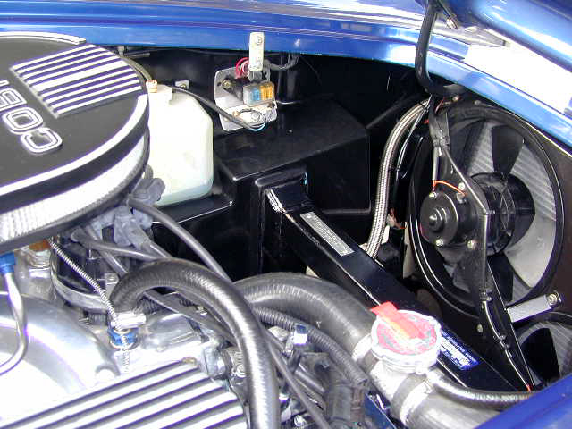 10901Under_Bonnet_Right_Side