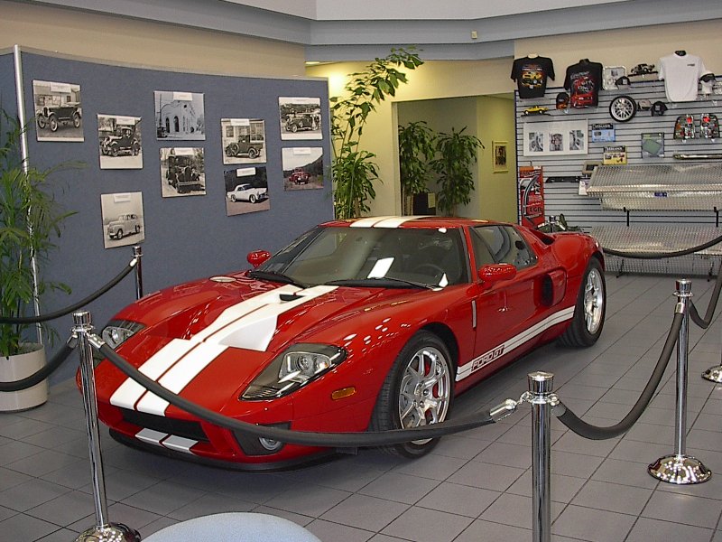 11446Ford_GT