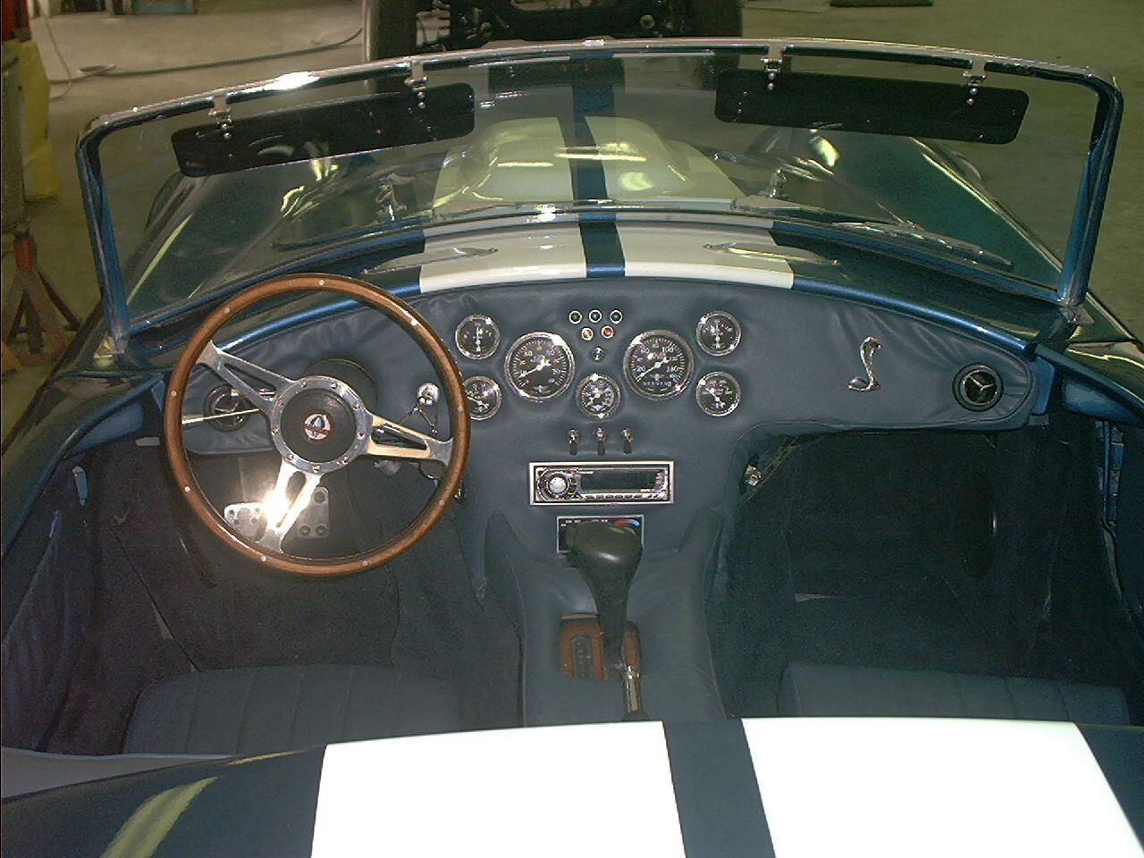 185294_6_dash_from_rear